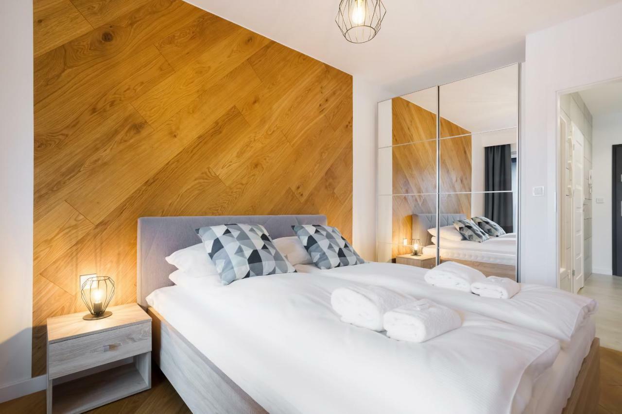 Apartments Poznan Niedzialkowskiego By Noclegi Renters Екстериор снимка