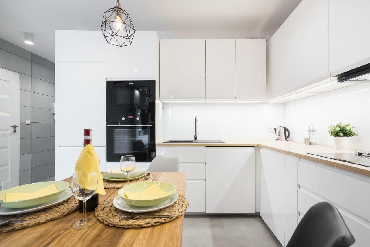 Apartments Poznan Niedzialkowskiego By Noclegi Renters Екстериор снимка